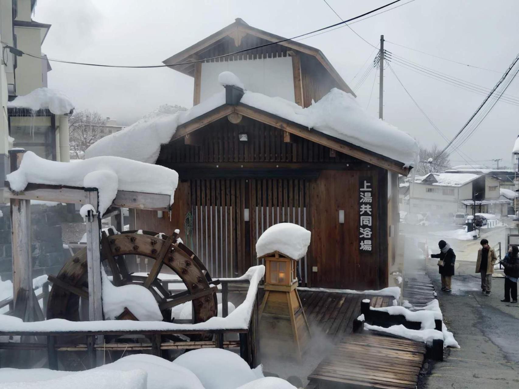 Snowfall Meteor 飛雪流星 Kaminoyama Buitenkant foto