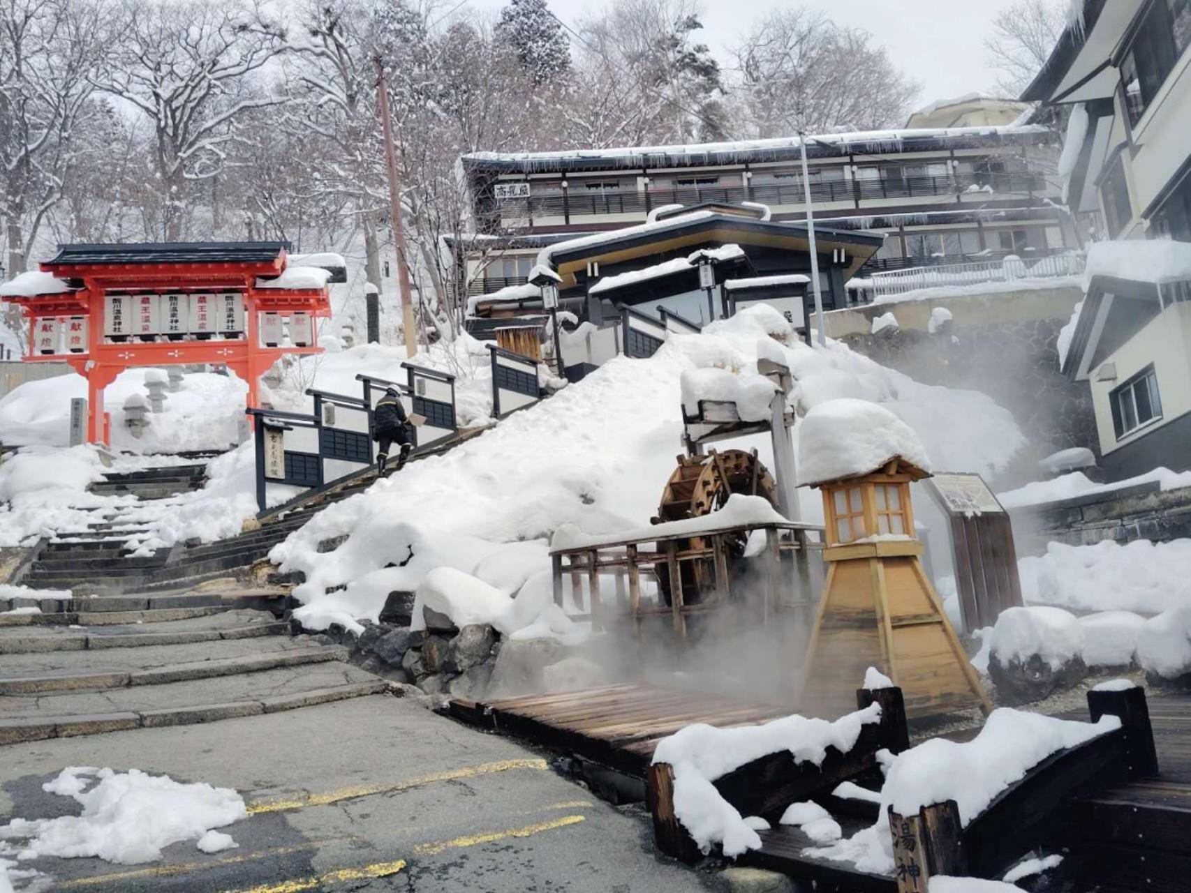 Snowfall Meteor 飛雪流星 Kaminoyama Buitenkant foto
